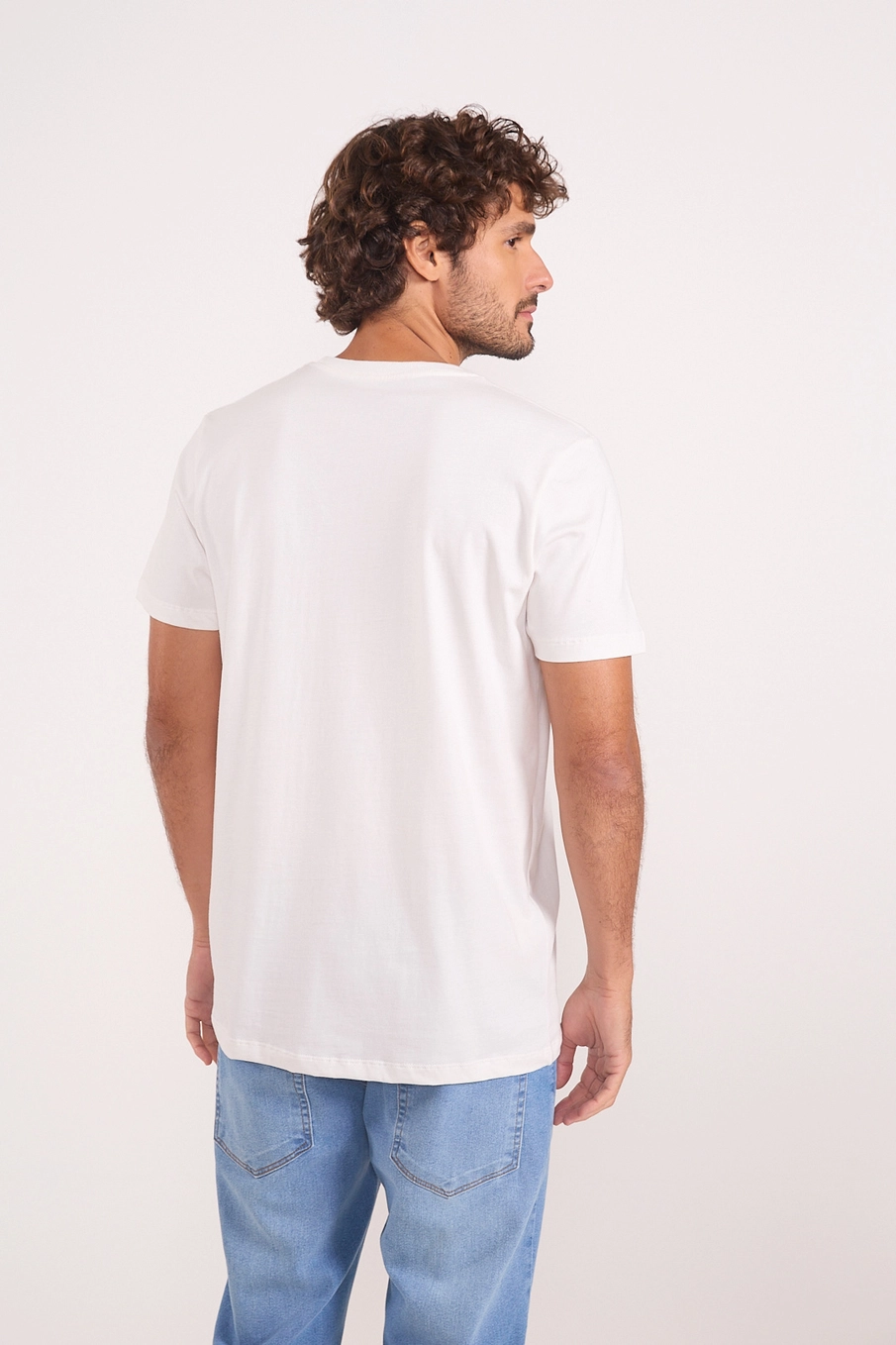 Camiseta Básica Logo Frontal Off Shell
