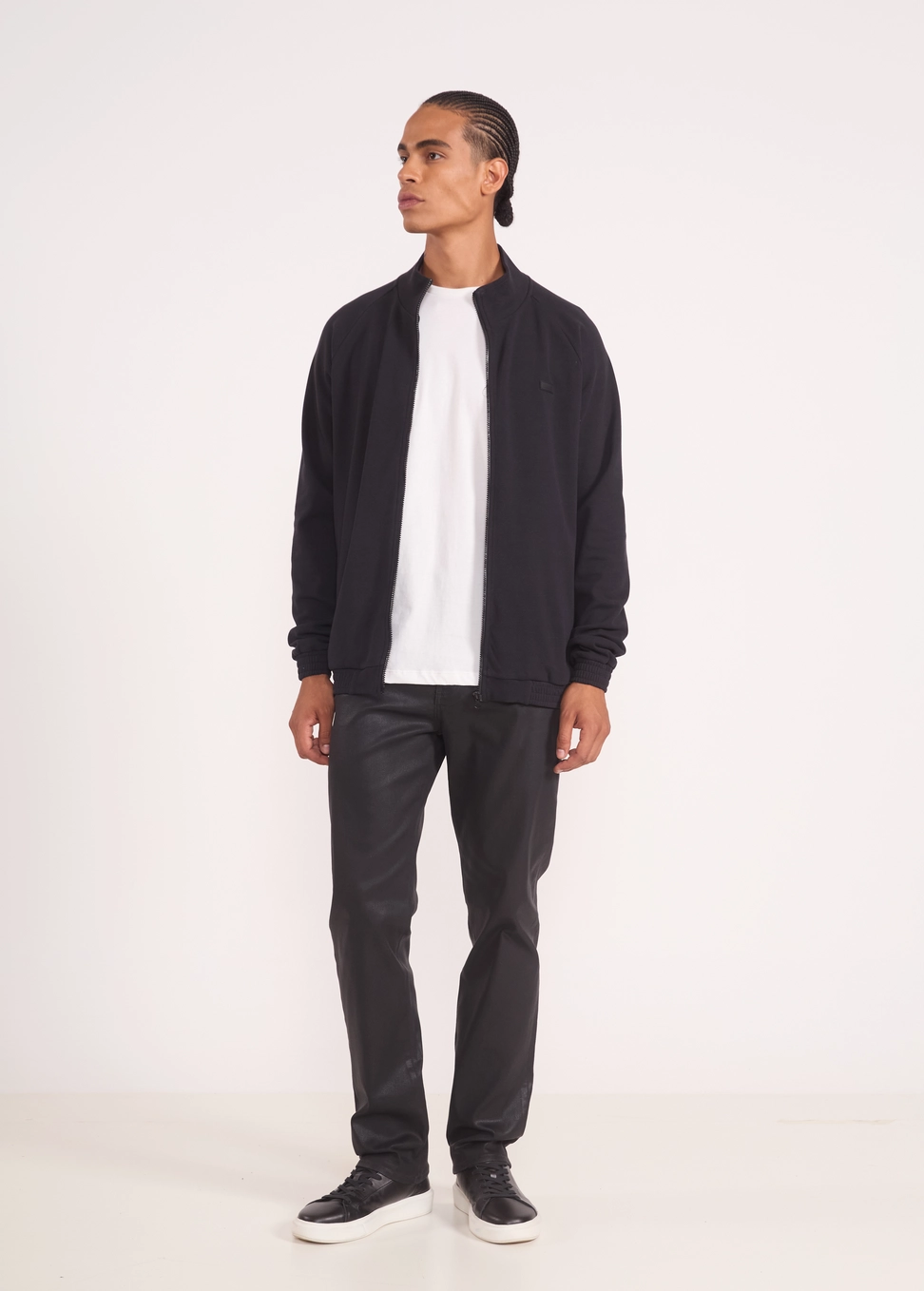 Camiseta Masculina Reta Com Estampa Costas Off Shell