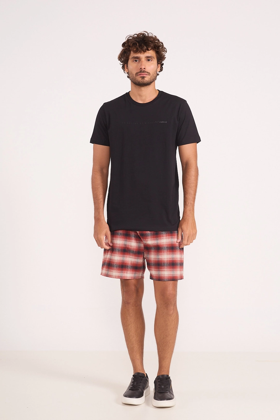 Camiseta Básica Reta Casual Preto