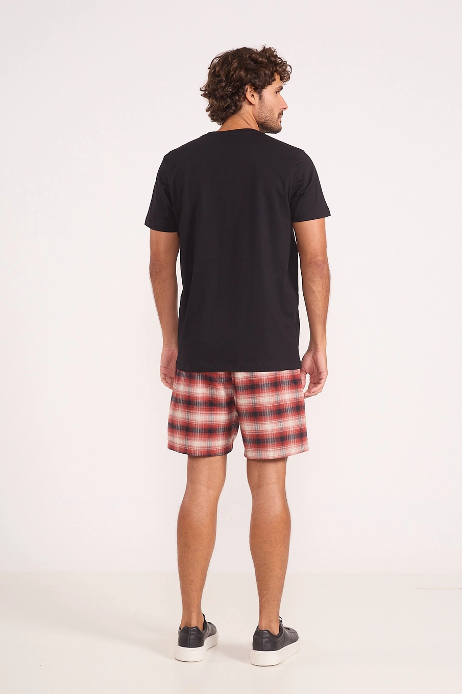 Camiseta Básica Reta Casual Preto