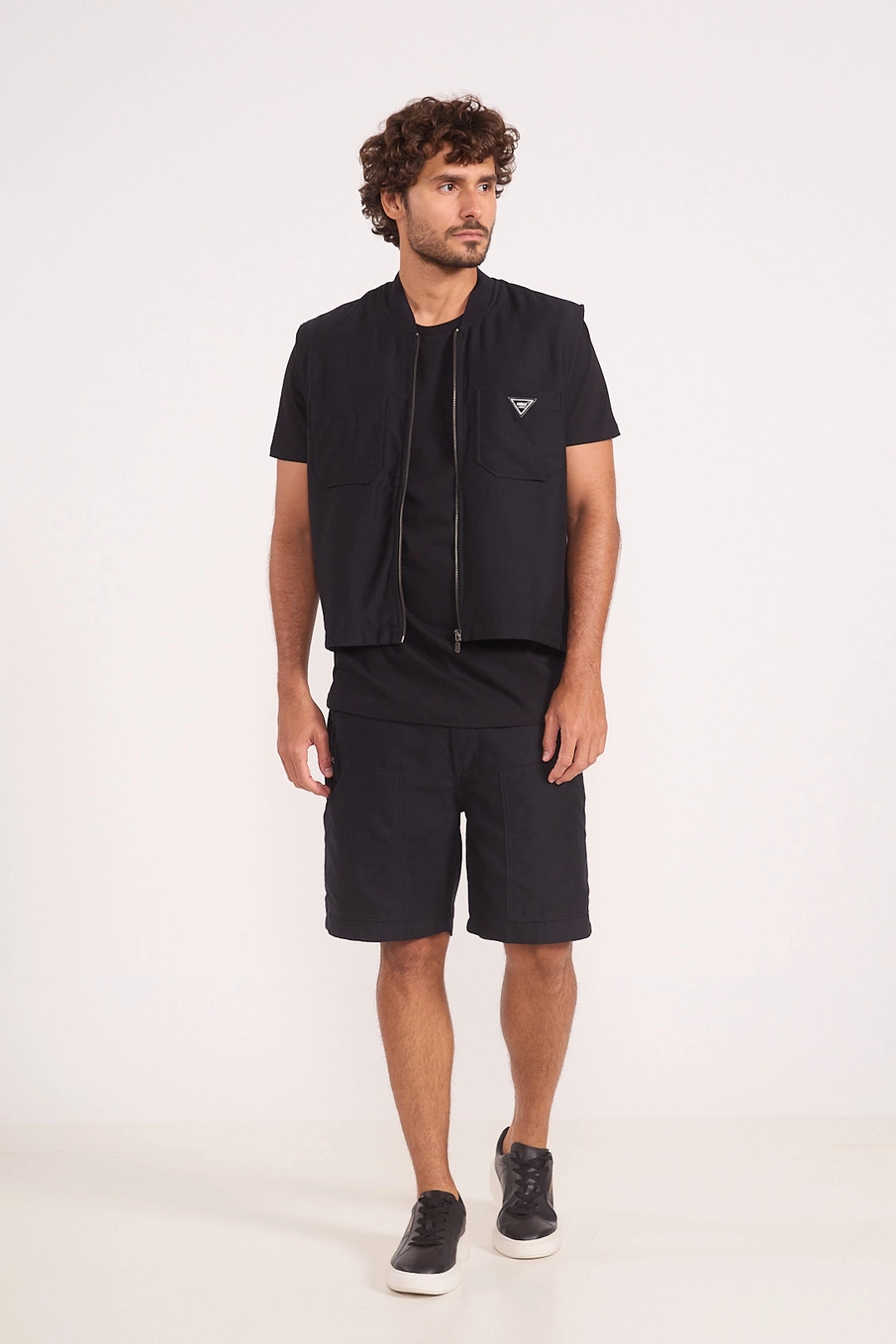 Camiseta Reta Urban Metal Logo Preto