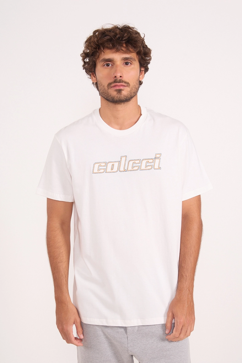 Camiseta Básica Com Logo Em Relevo