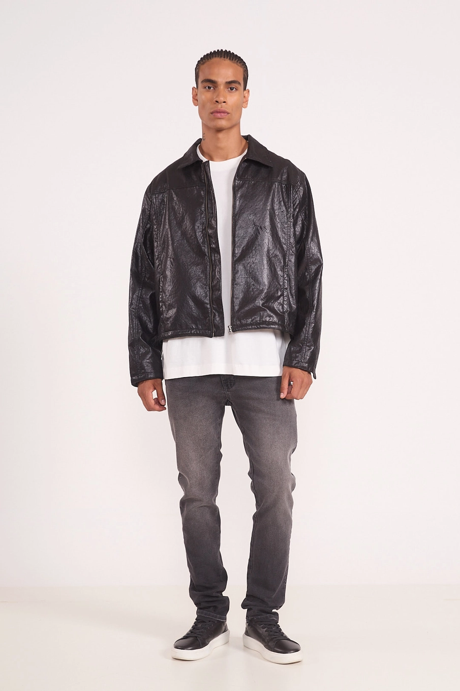 Camiseta Oversized Com Estampa Frontal Off Shell