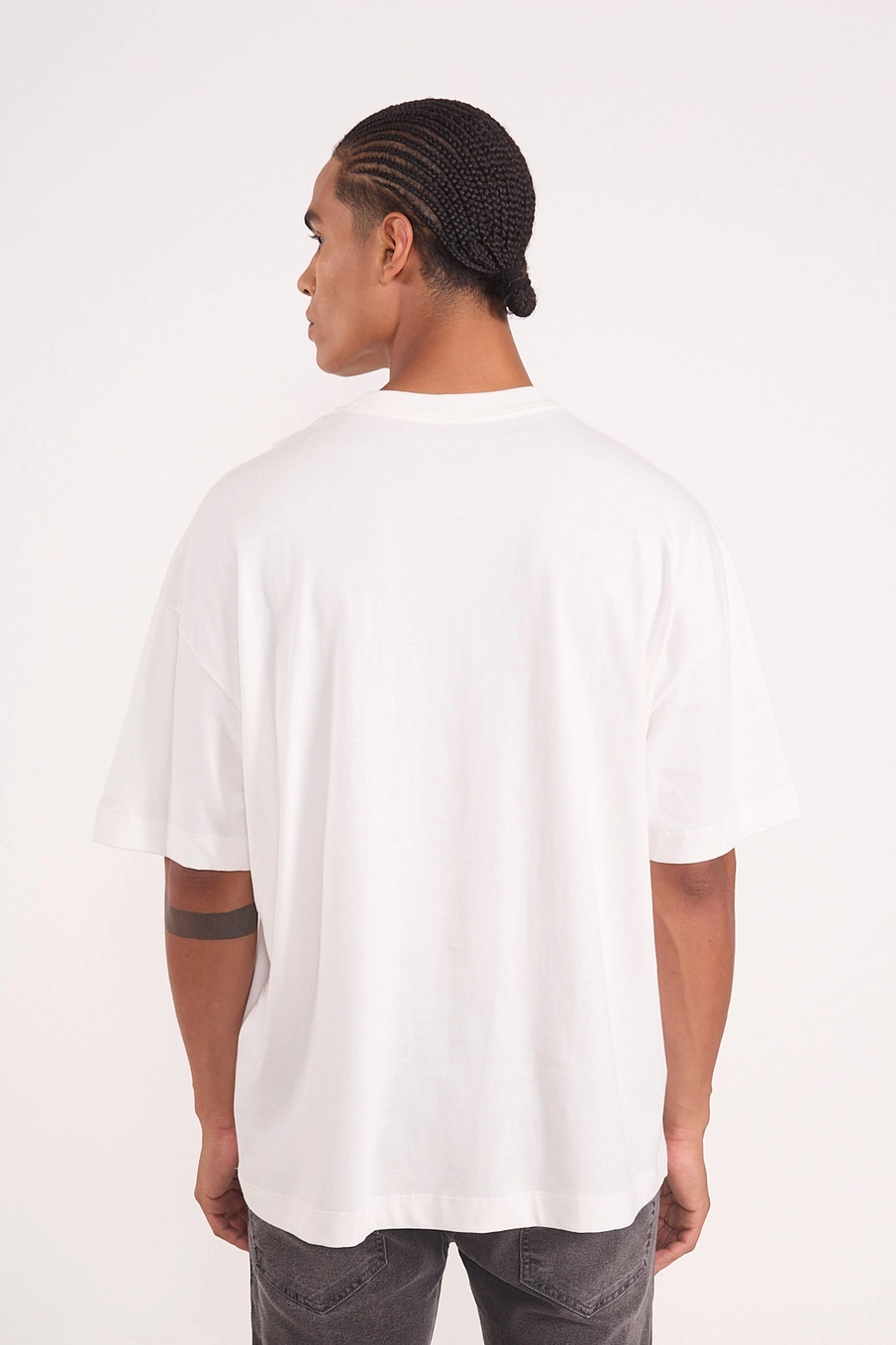 Camiseta Oversized Com Estampa Frontal Off Shell