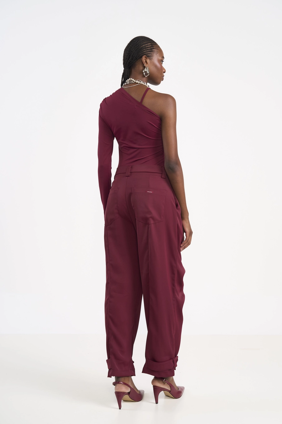 Blusa Assimétrica Com Franzido Bordô