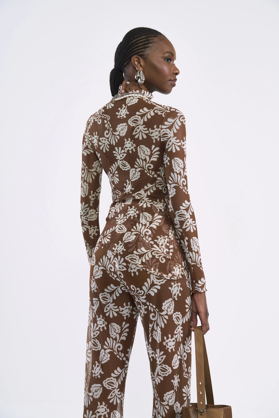 Blusa Slim Em Tule Terra Floral Estampados