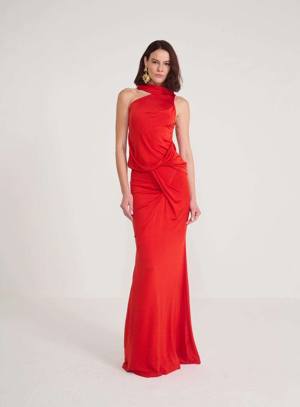 Blusa Assimétrica Gola Echarpe Vermelho