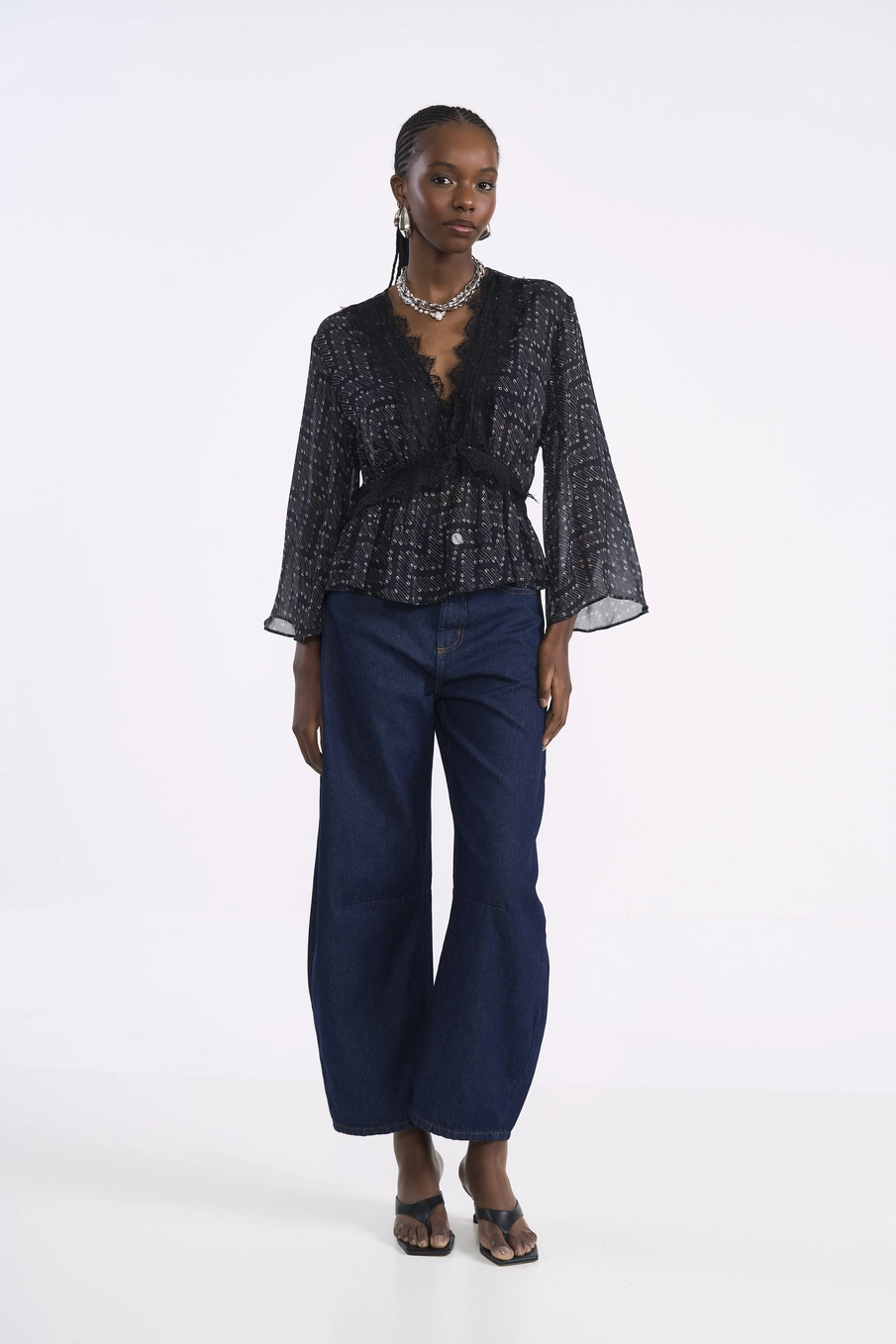 Blusa Fluida Estampada Com Renda Estampados