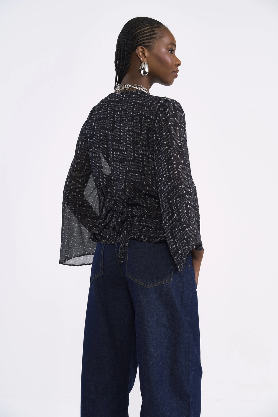 Blusa Fluida Estampada Com Renda Estampados