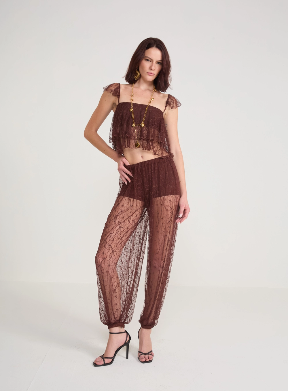 Blusa Cropped Renda Babados Marrom
