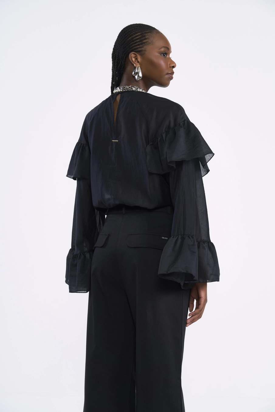 Blusa Em Liocel Com Babados Manga Longa Preto