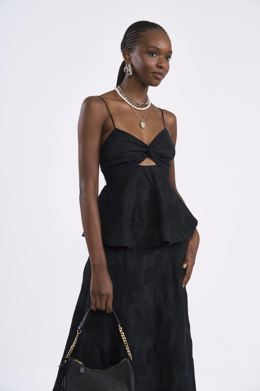 Blusa De Alças Com Recorte Frontal Preto