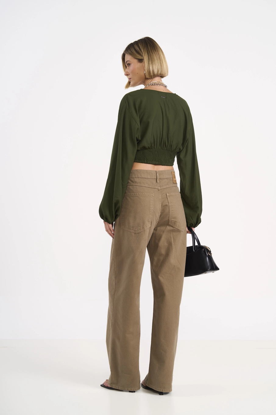 Blusa Cropped Com Decote V E Manga Longa Verde