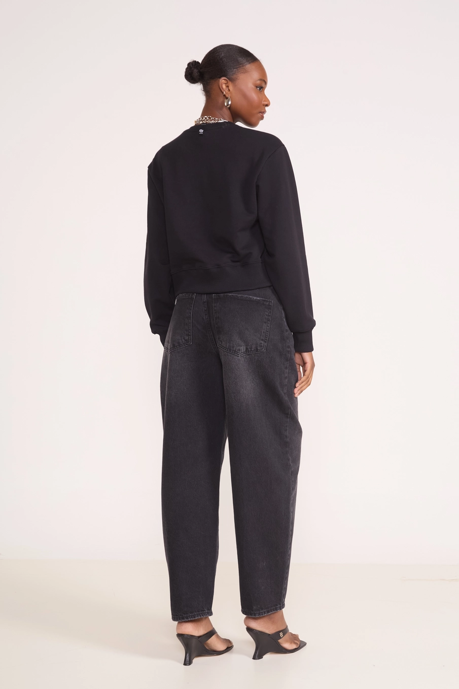Blusão Feminino Slim Com Logo Preto