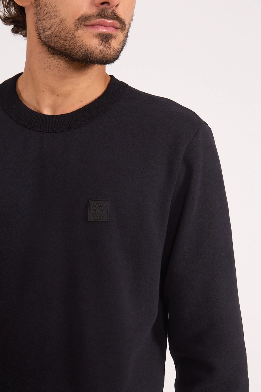 Blusão Reto Básico Com Logo Aplicado Preto