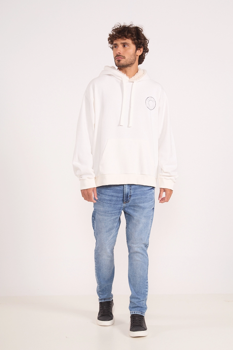 Blusão Moletom Oversized Com Bolso Canguru Off Shell