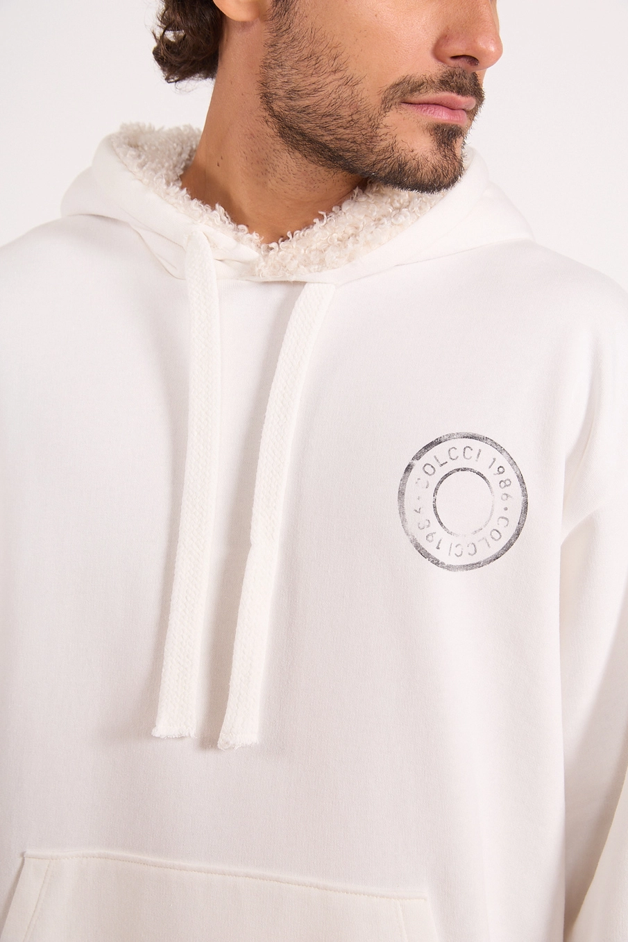 Blusão Moletom Oversized Com Bolso Canguru Off Shell