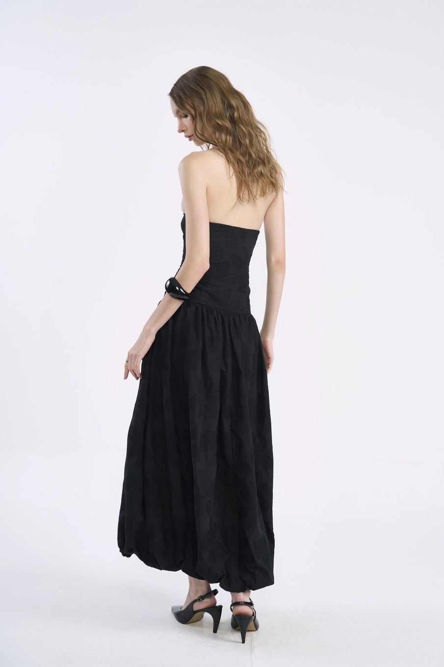 Vestido Midi Balonê  Tomara Que Caia Bordado Preto