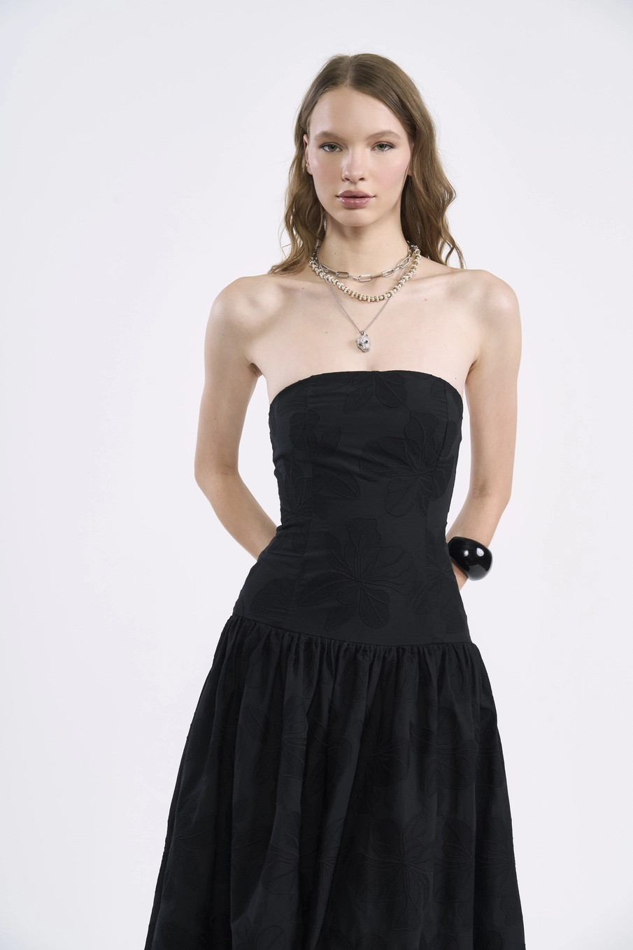 Vestido Midi Balonê  Tomara Que Caia Bordado Preto