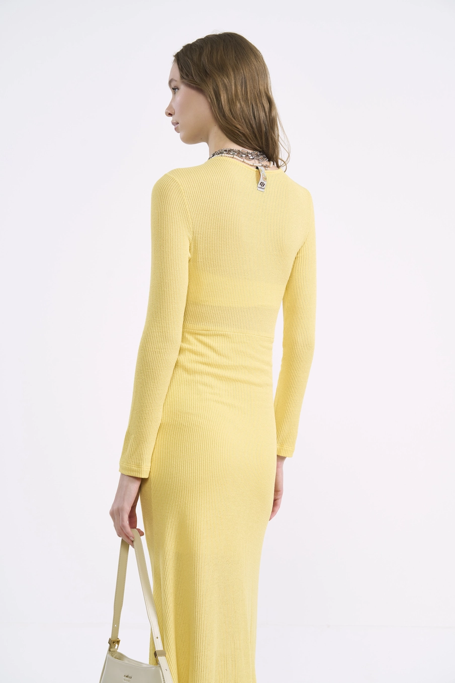 Vestido Midi Justo Manga Longa Amarelo