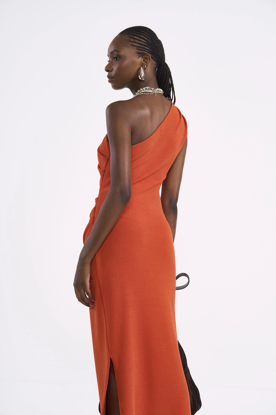 Vestido Midi Um Ombro Só Com Drapeado Lateral Laranja