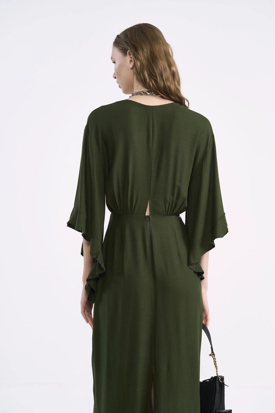 Vestido Midi Fluido Com Manga Ampla Verde