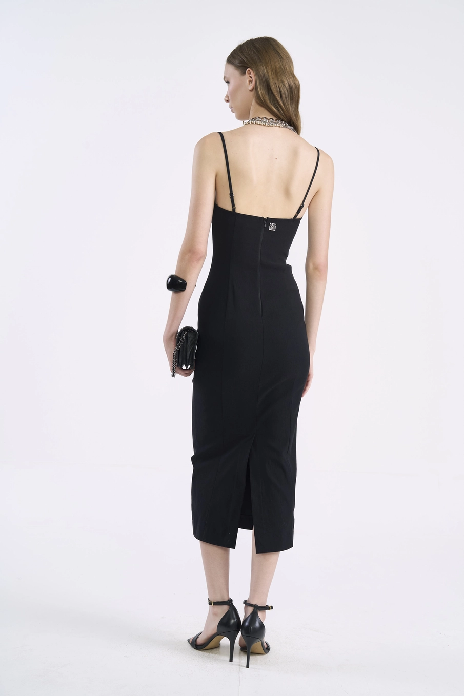 Vestido Midi Com Decote Coração E Alças Finas Preto