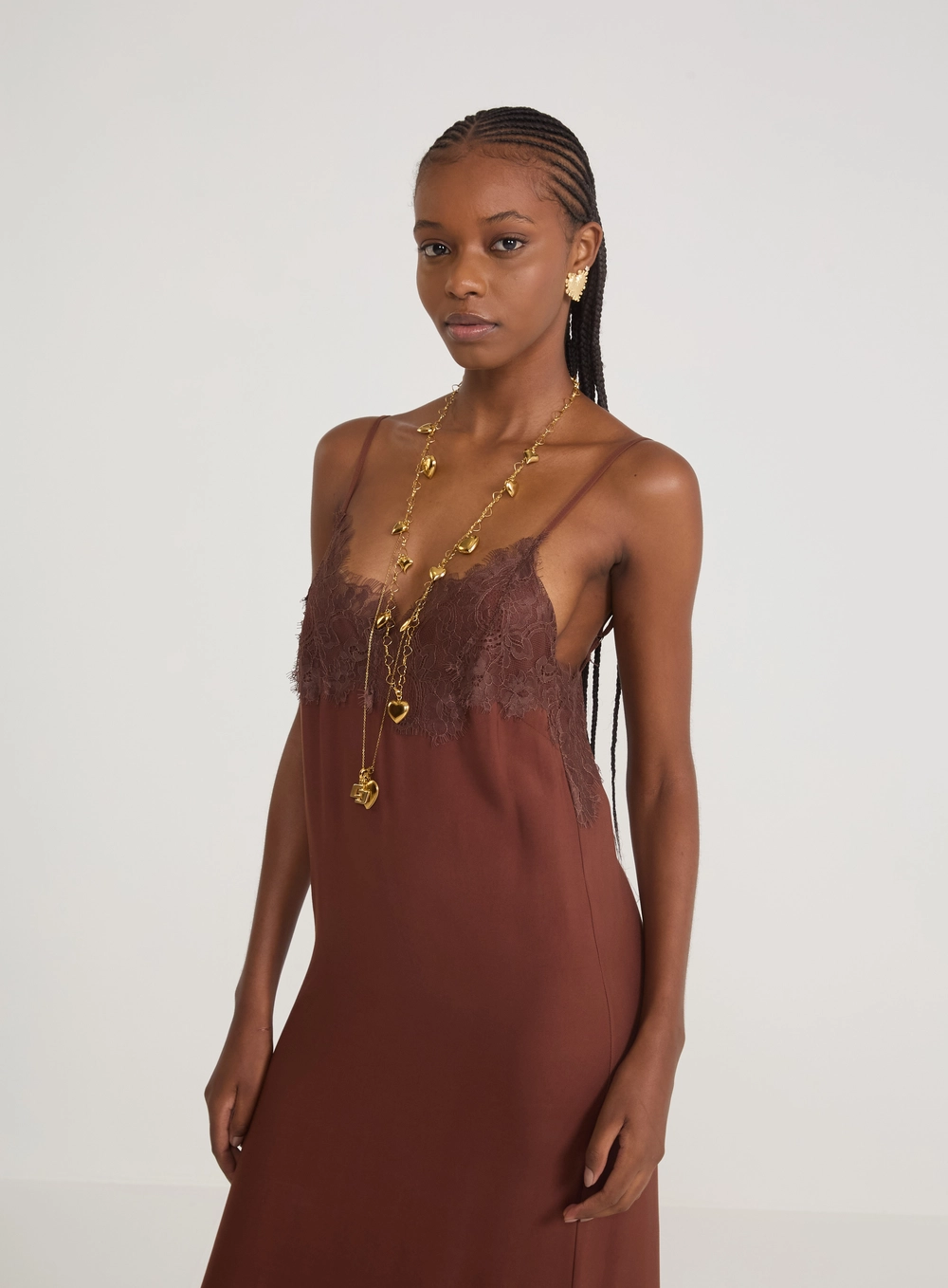 Vestido Midi Renda E Fluidez Marrom