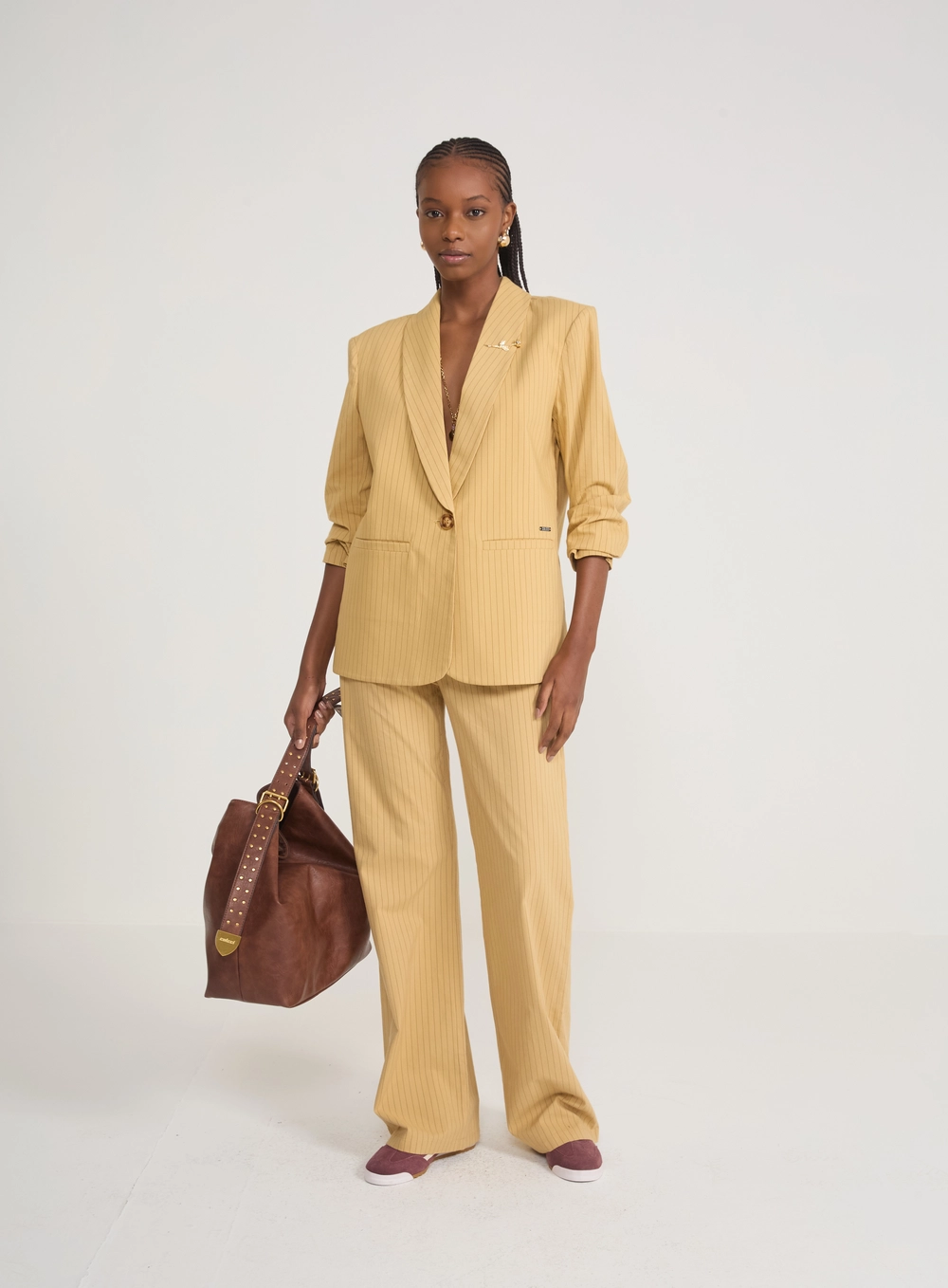Blazer Alfaiataria Risca De Giz Bege Estampados