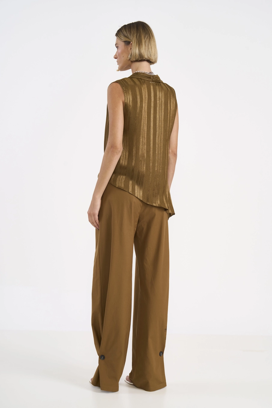 Blusa Transpassada Efeito Metalizado Estampados
