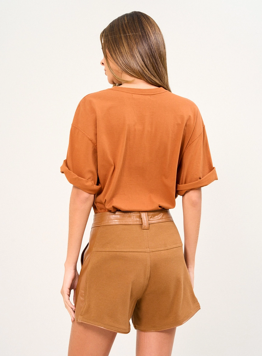 Short Com Zíper Frontal Em Pu Marrom 1