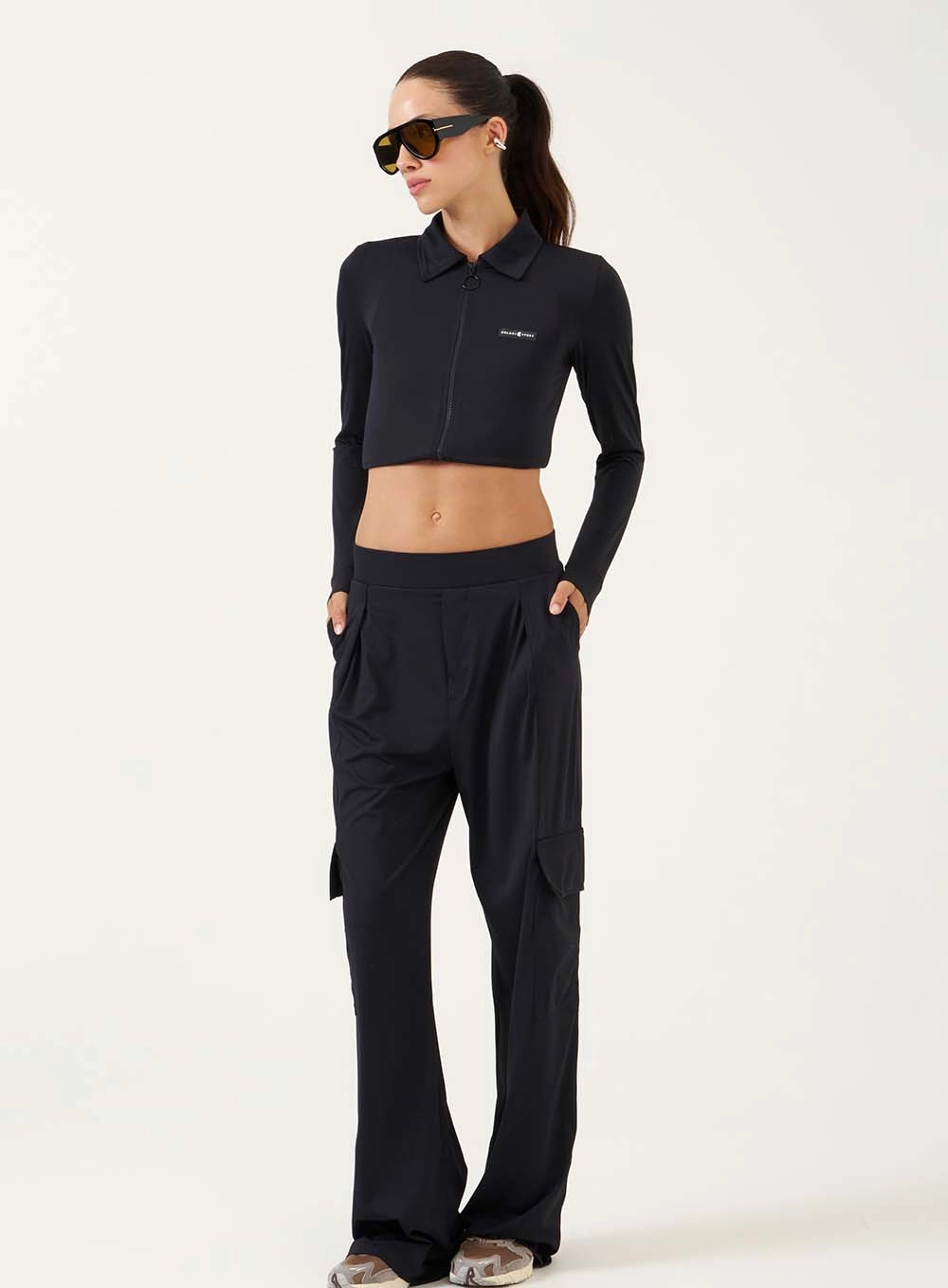 Calça Cargo Wide Leg Com Cintura Alta Preto