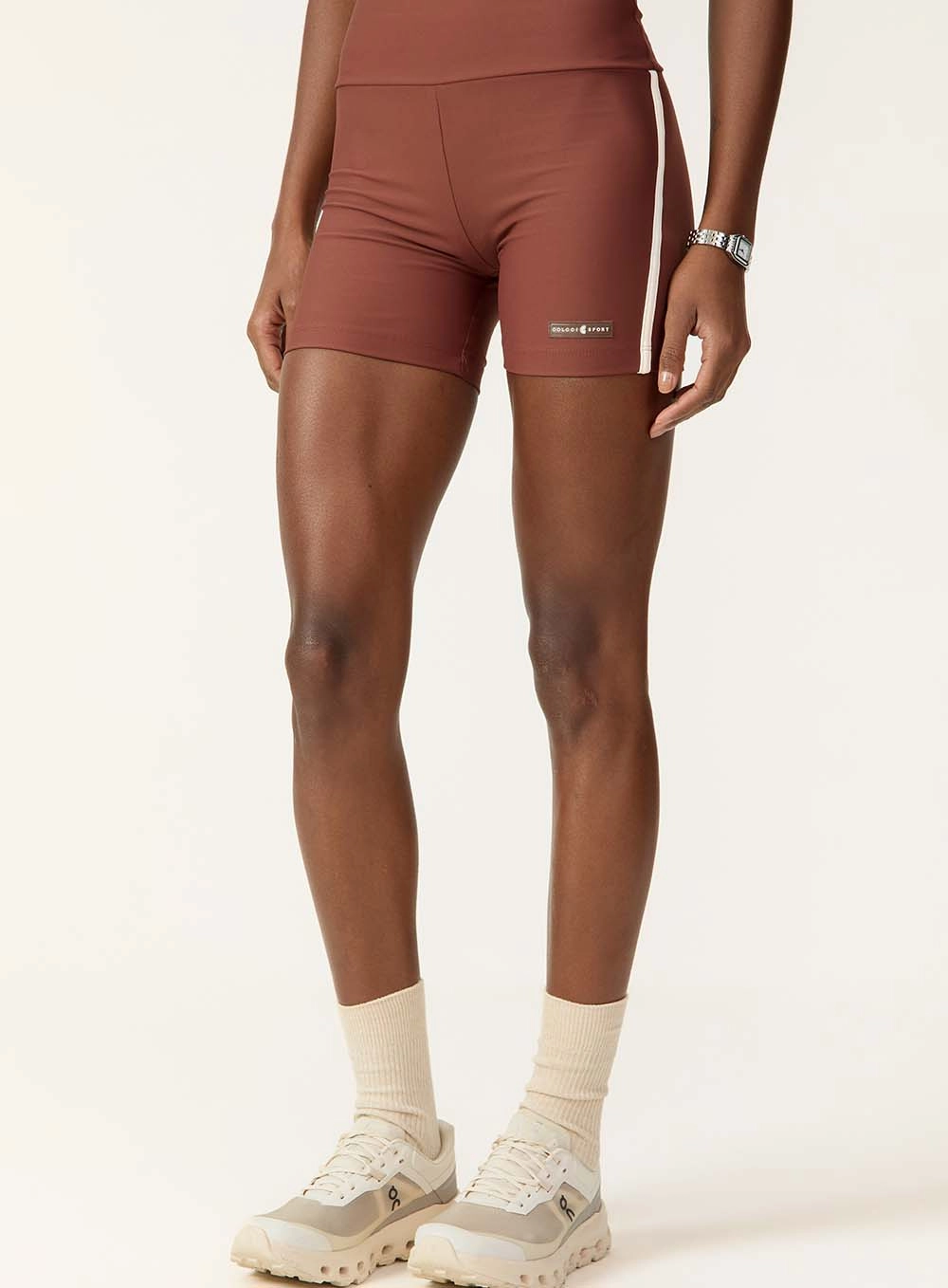Bermuda Slim Esportiva Com Cintura Alta Marrom