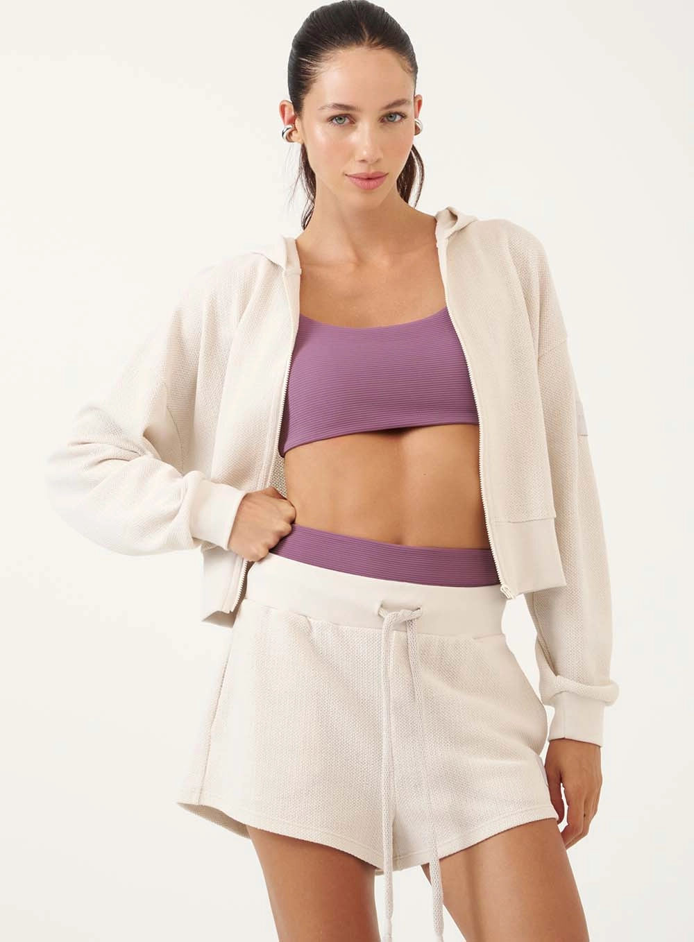 Jaqueta Cropped Com Capuz Cinza