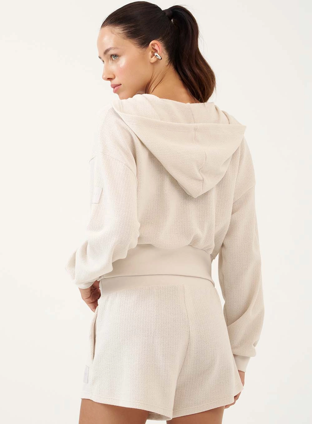 Jaqueta Cropped Com Capuz Cinza