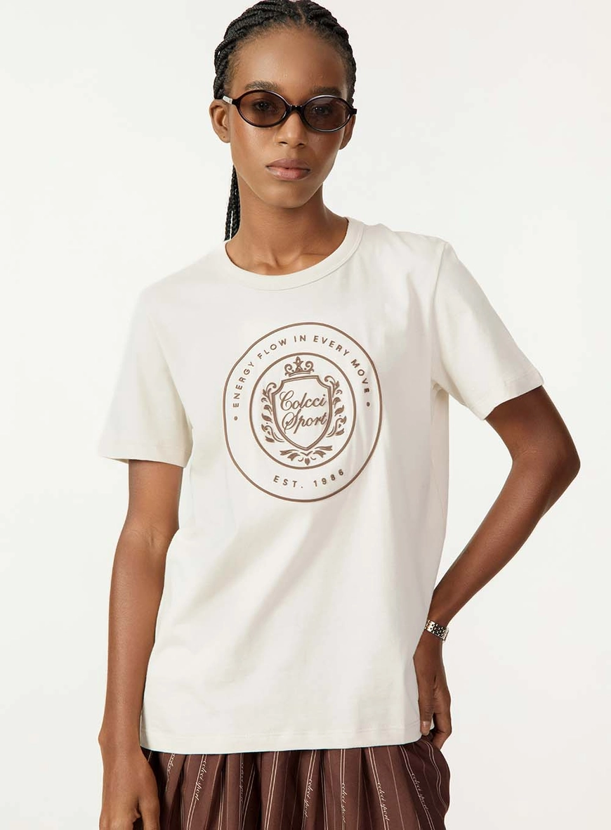 Camiseta Reta Com Estampa Frontal