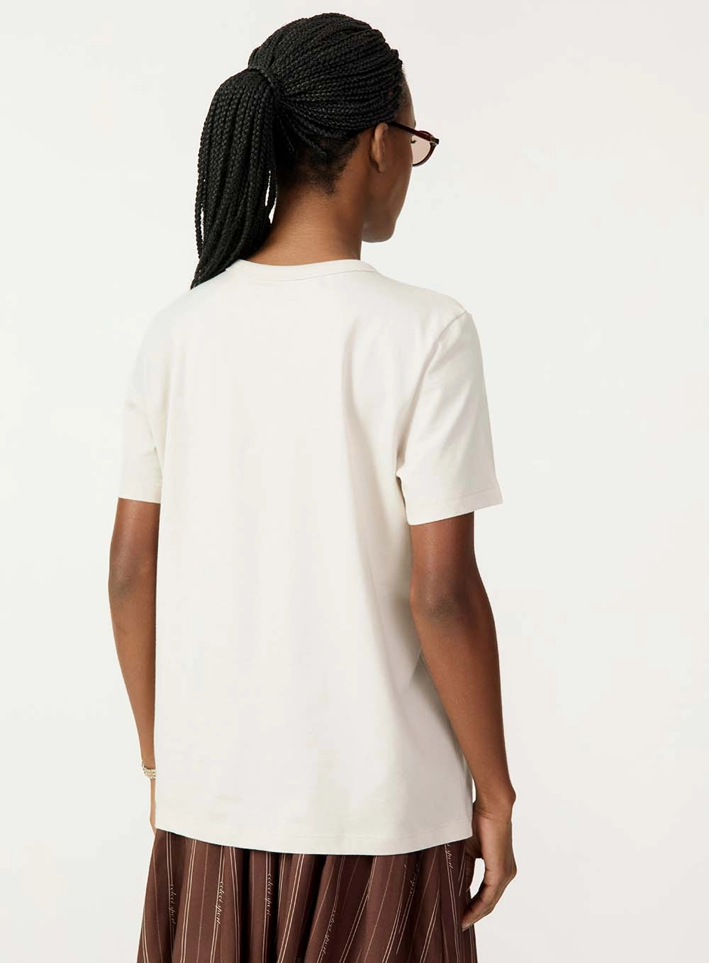 Camiseta Reta Com Estampa Frontal Cinza