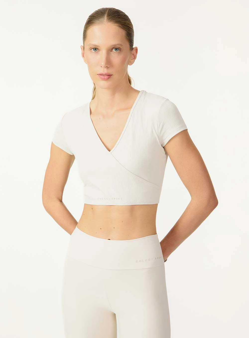 Blusa Cropped Canelada Com Decote Transpassado Cinza