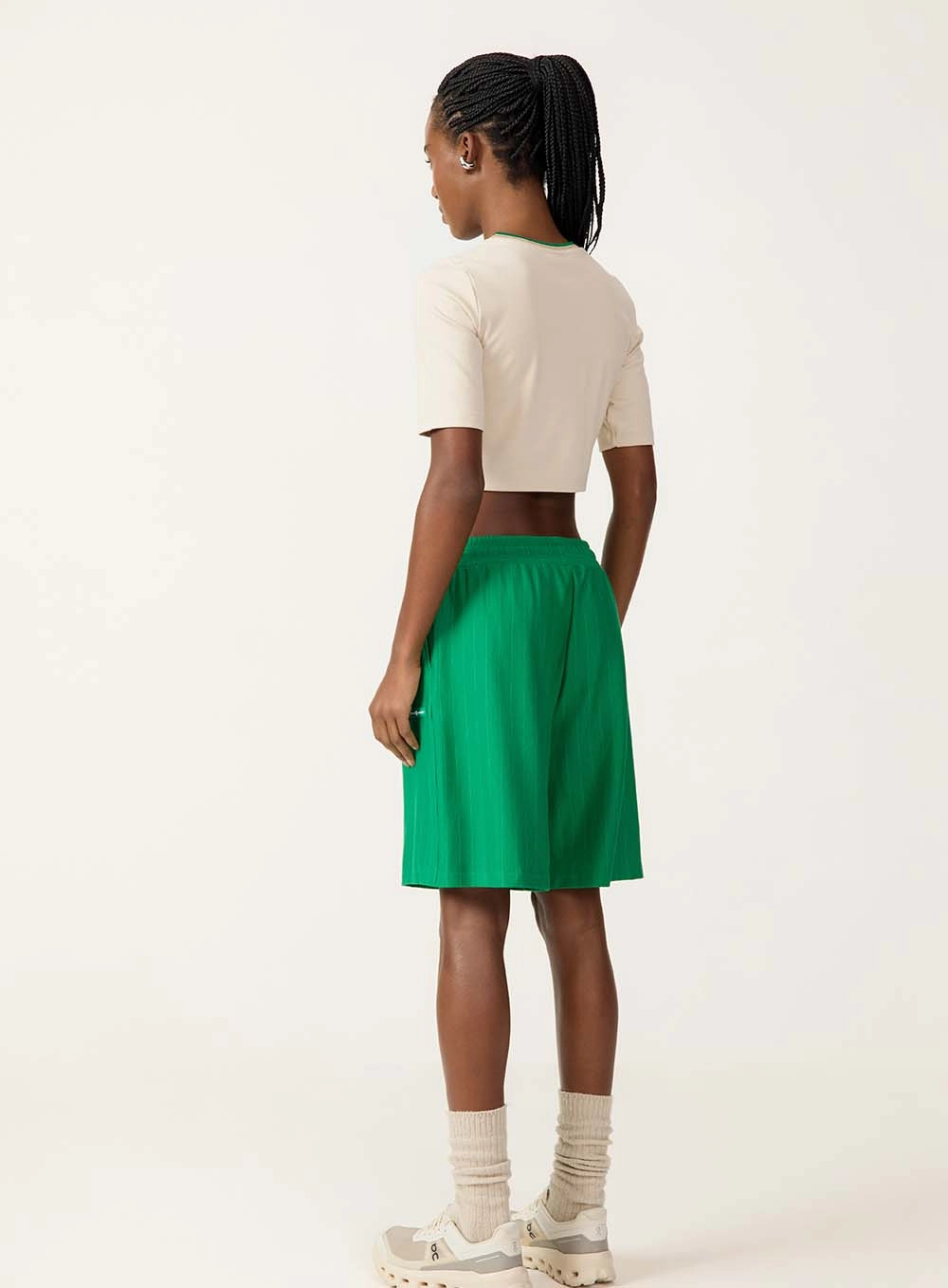 Blusa Cropped Esportiva Reta Bege