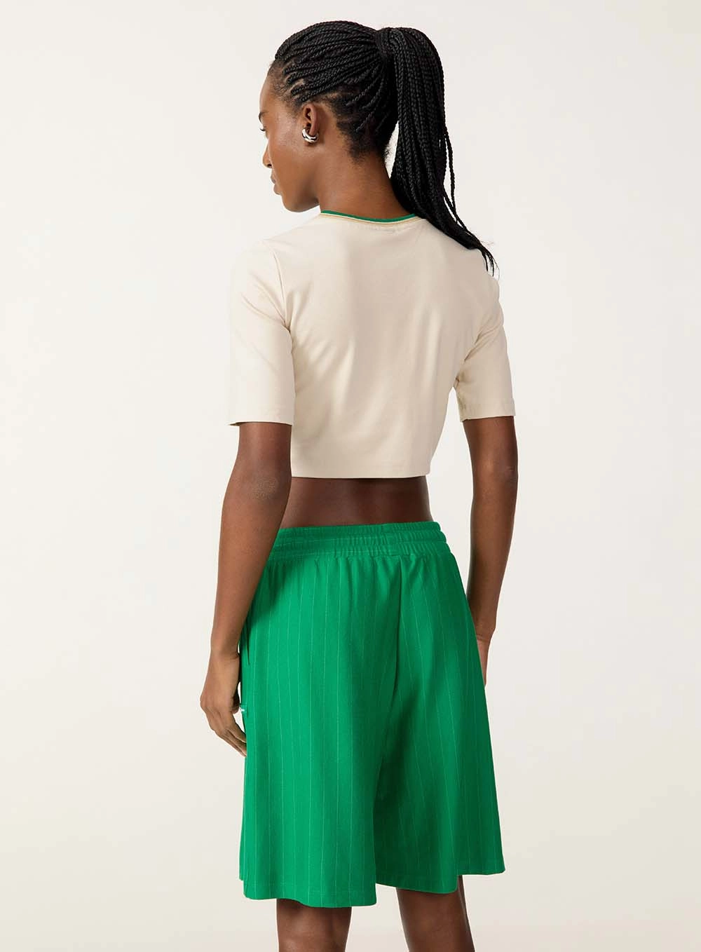Blusa Cropped Esportiva Reta Bege