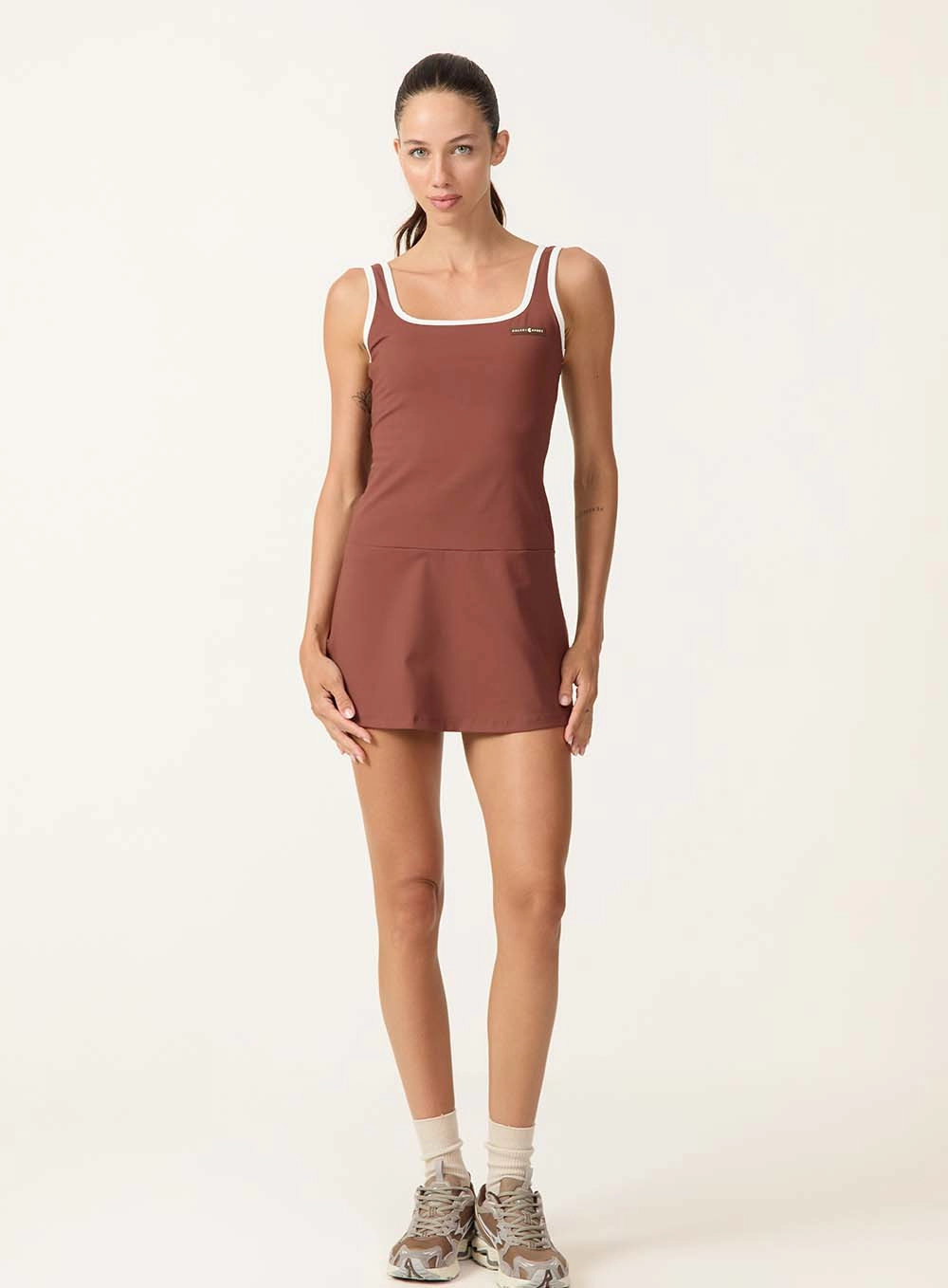 Vestido Evase Com Ribana Contrastante Marrom