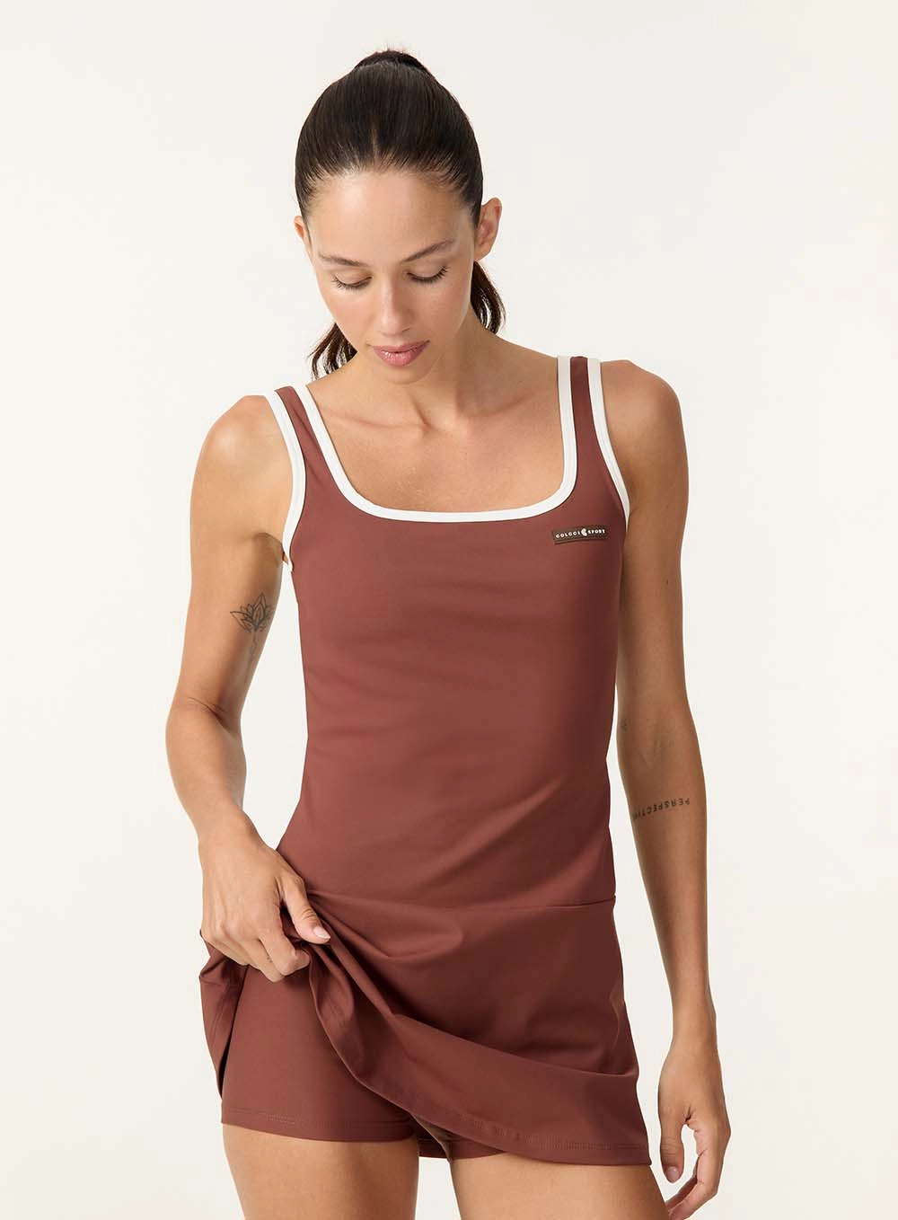 Vestido Evase Com Ribana Contrastante Marrom