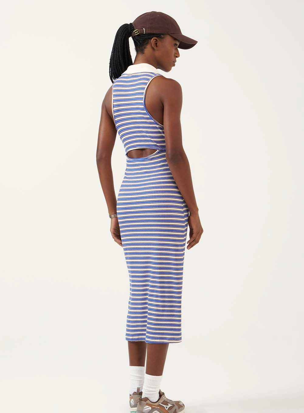 Vestido Midi Ajustado Gola Polo E Recorte Costas Estampados