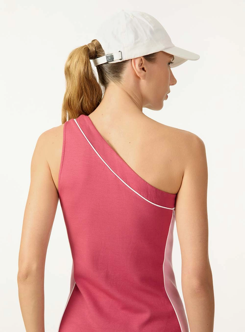 Vestido Assimétrico Monocromático Vermelho