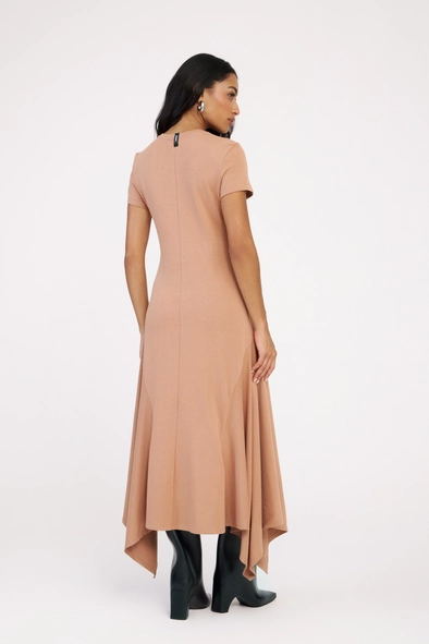 Vestido Midi T-shirt Dress Assimétrico