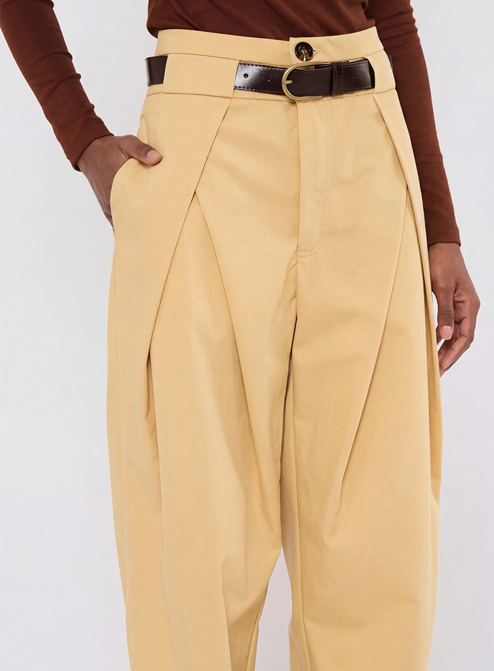Calça Sarja Com Cinto Amarelo 3