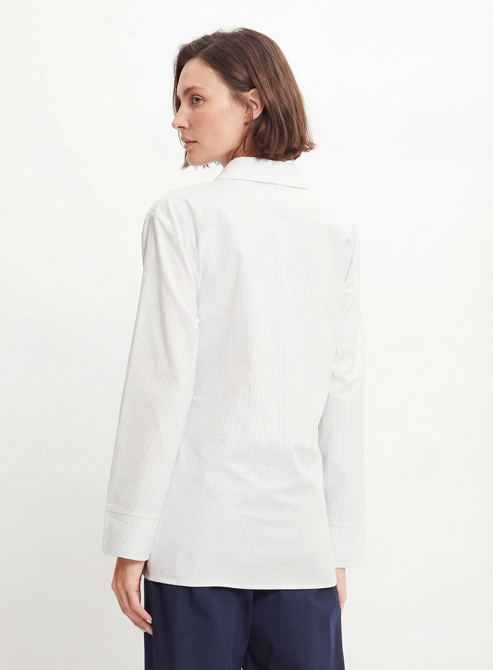 Camisa Feminina Alfaiataria Listrada Off 2