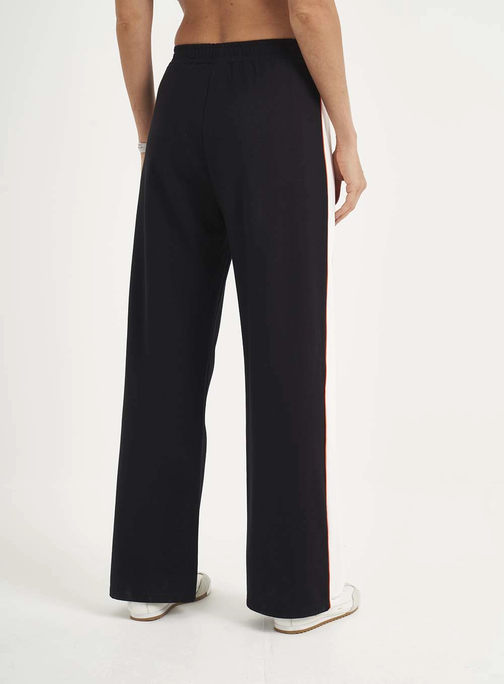Calça Feminina Wide Leg Com Listra Preto