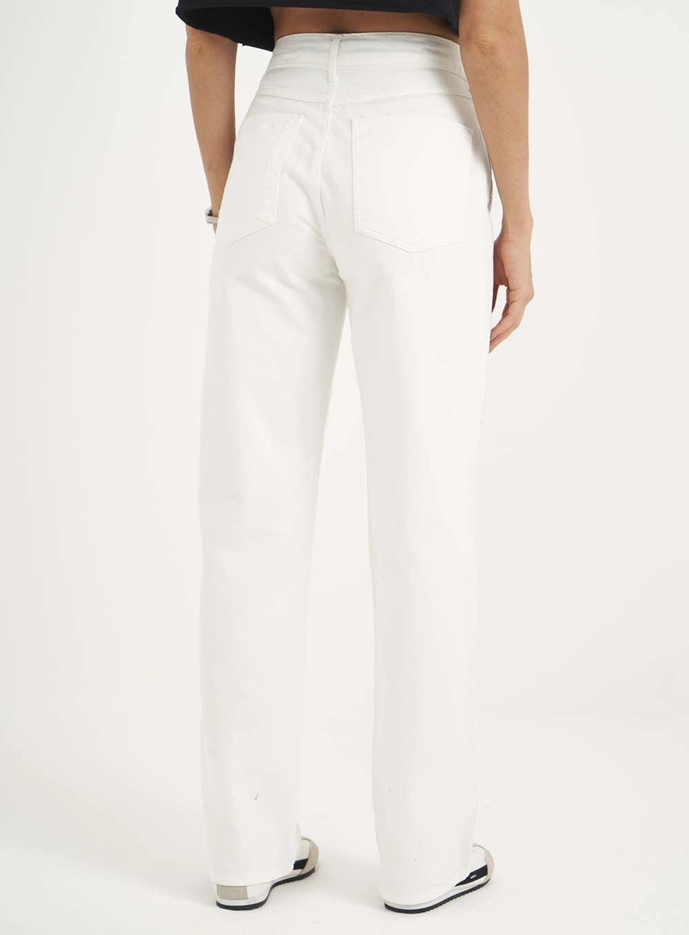 Calça Feminina Reta Em Sarja Juliette Off-Shell