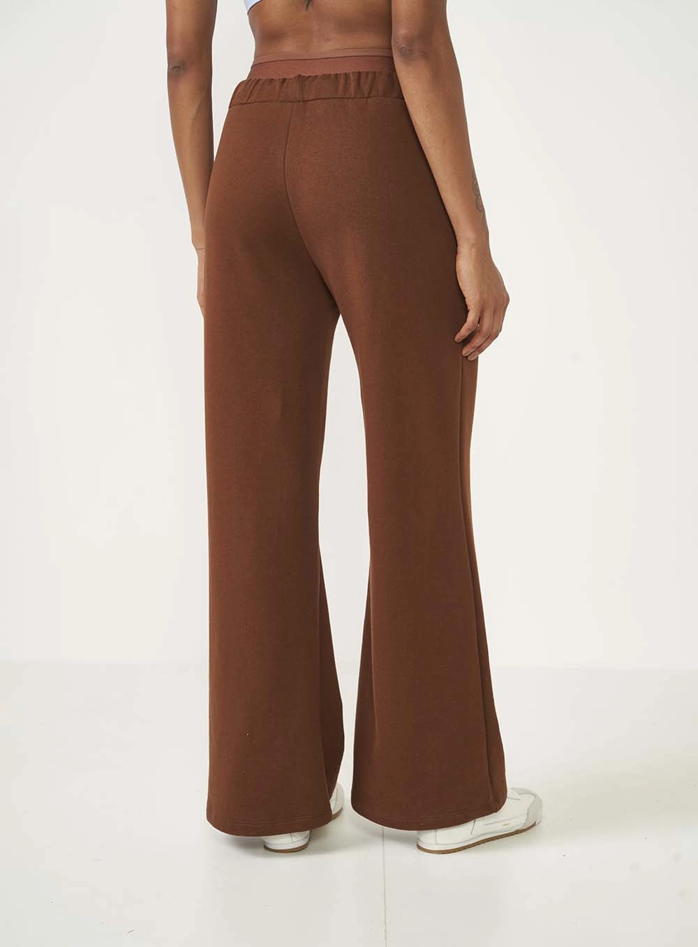 Calça Feminina De Moletom Com Elástico Na Cintura Marrom